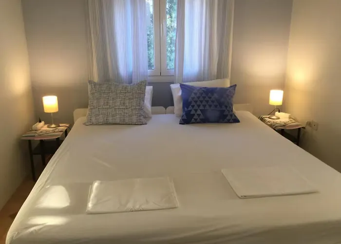 Apartman Apricot Garden, 5' To Center, 5' To Náusza